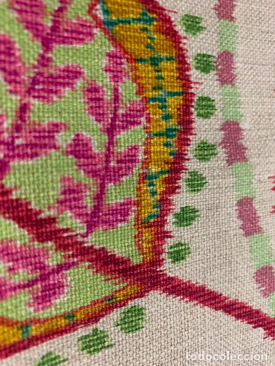 Vintage: Peque&ntilde;o retal de tela, ideal patchwork, neceser, eopa mu&ntilde;ecas&hellip;&hellip;.60x54cms - Foto 5