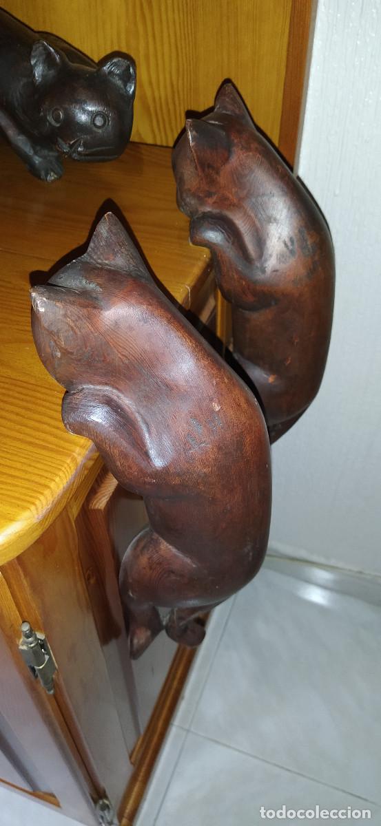 Vintage: Conjunto de tres gatos de madera maziza
