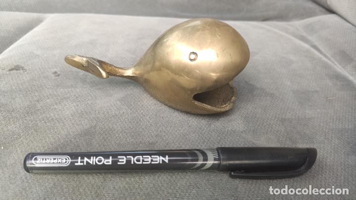 Vintage: LOTE DE 4 BALLENAS DE BRONCE PARA CENICEROS - Foto 4
