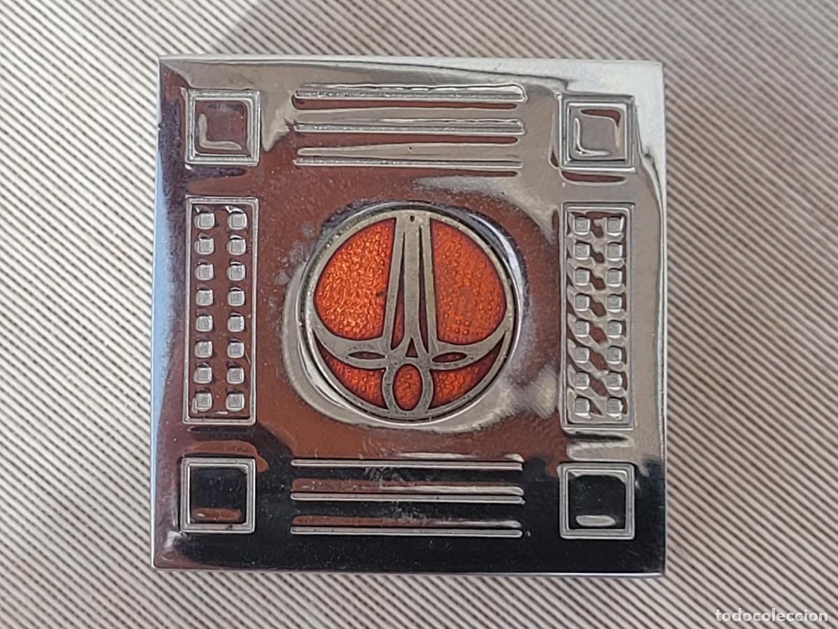 Vintage: Pisapapeles con el logo de un juego. - Foto 2