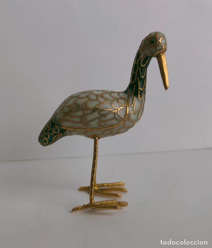 Vintage: Antigua Cigue&ntilde;a de cloison&eacute;. Buen estado. 5,5 cms.