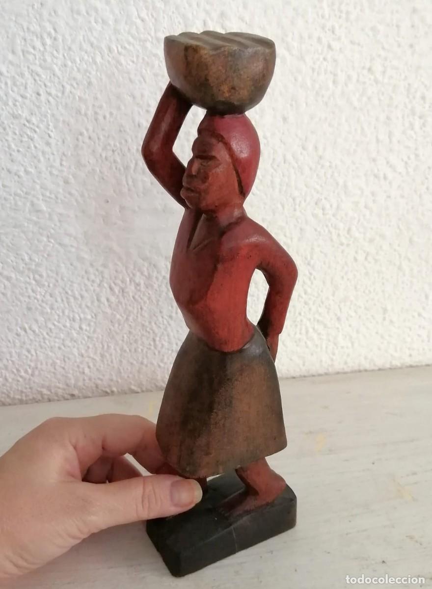 Vintage: FIGURA MUJER AFRICANA TALLLADA EN MADERA - Foto 1
