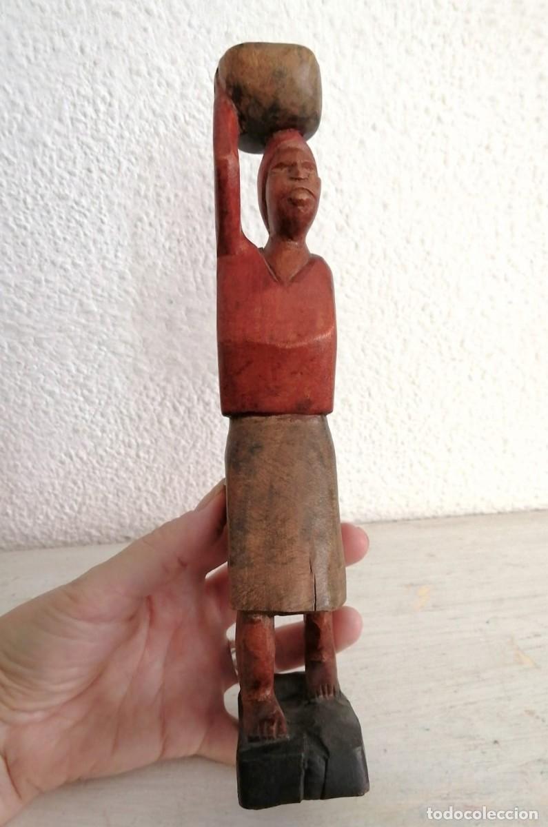 Vintage: FIGURA MUJER AFRICANA TALLLADA EN MADERA - Foto 4