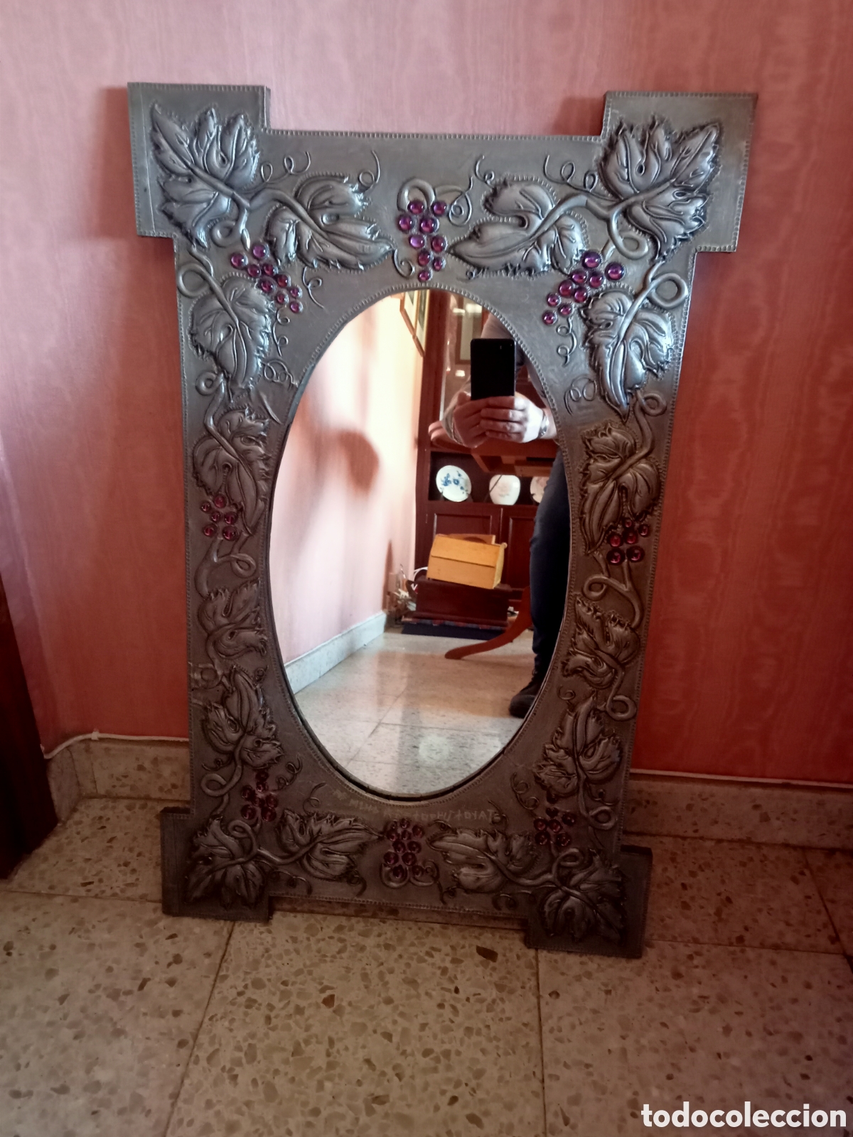Vintage: ESPEJO CON RELIEVES - Foto 1