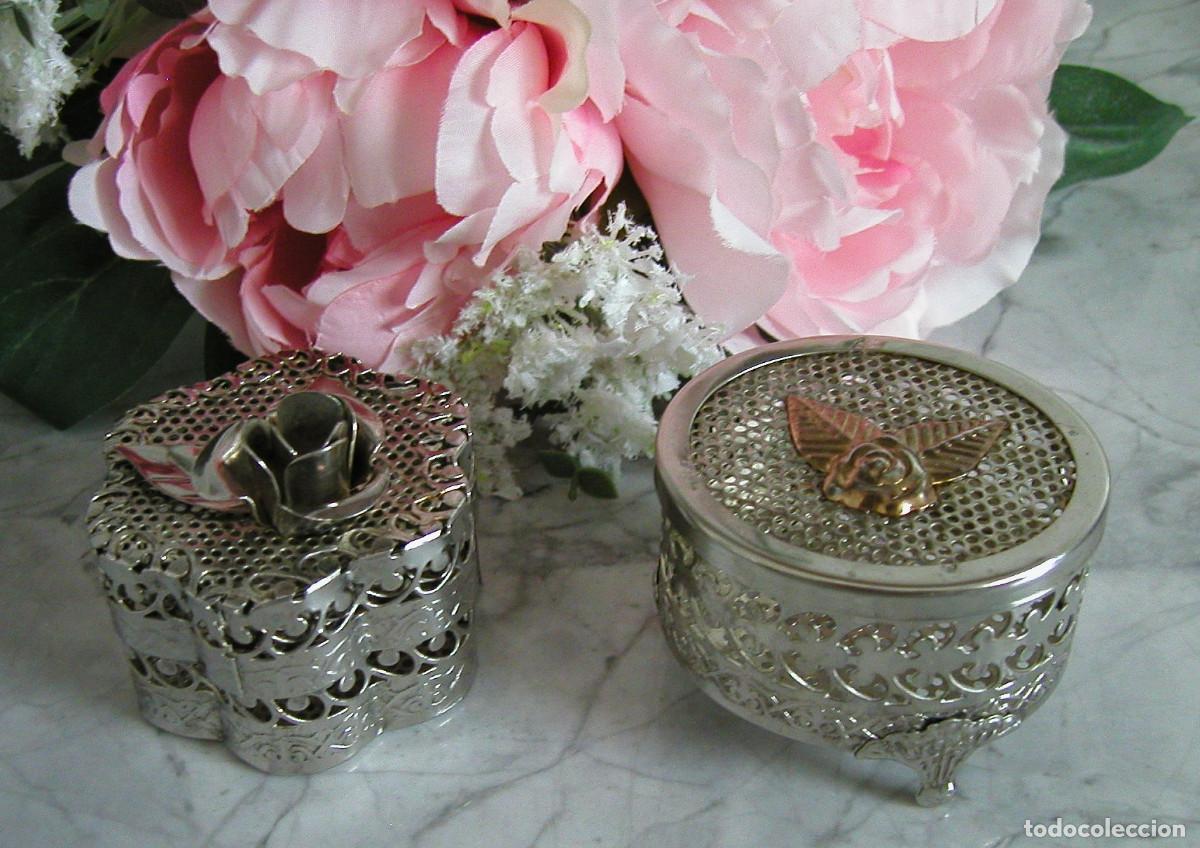 Vintage: Dos bonitas cajas caja cajita en alpaca o metal plateado con filigranas totalmente vintage
