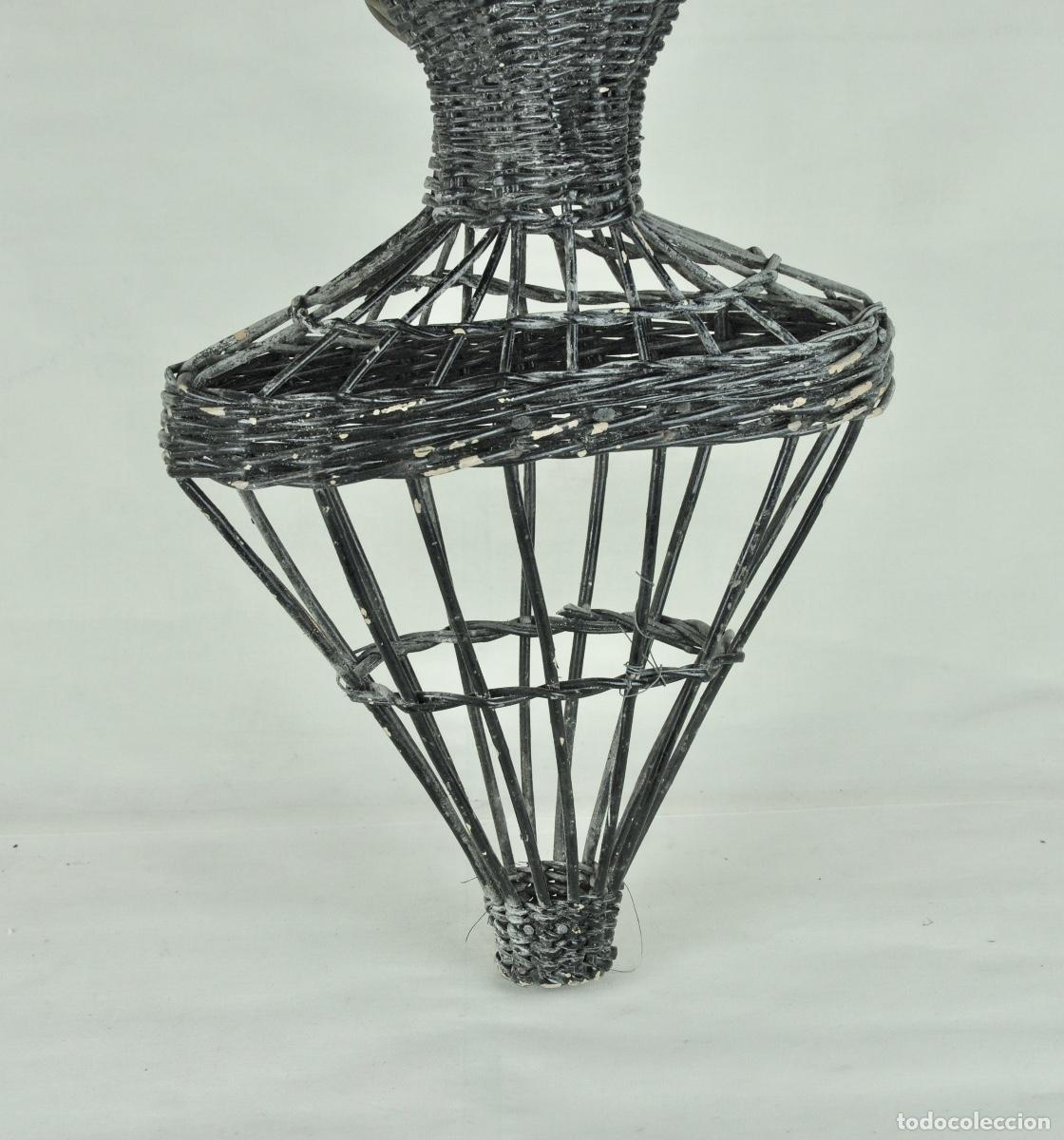 Vintage: Busto expositor de mimbre - Foto 6