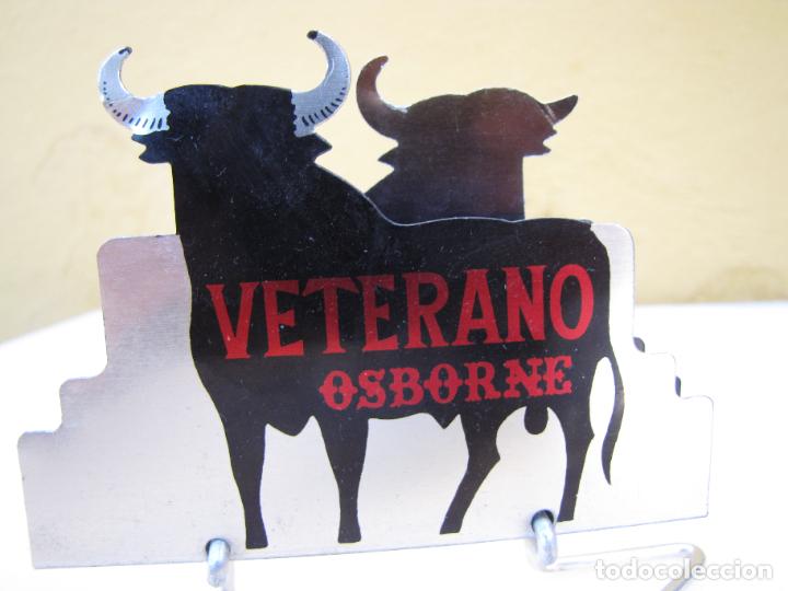 Vintage: 54.- Servilletero aluminio Veterano Osborne