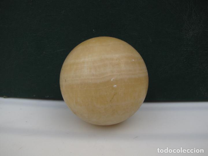 Vintage: 57.- Bola de m&aacute;rmol. Planeta venus. 1,5 kilos. 10 cm di&aacute;metro
