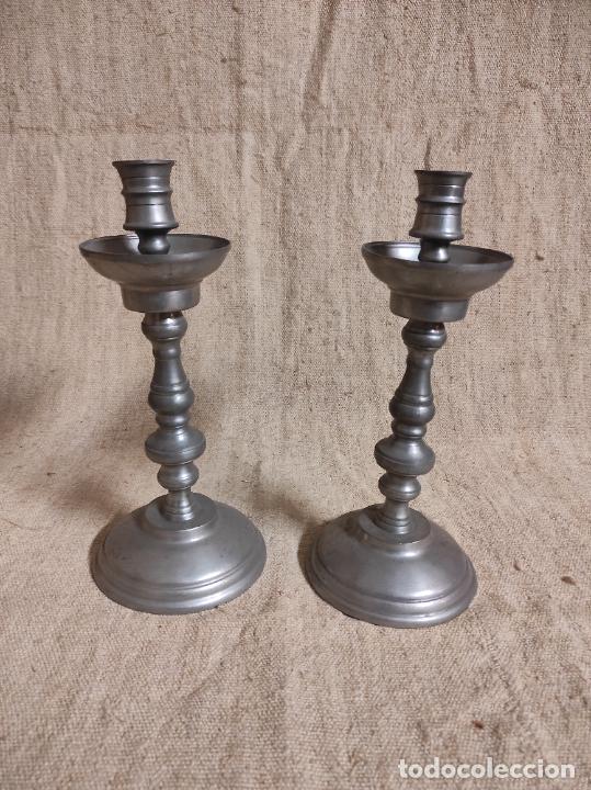 Vintage: pareja de candeleros de esta&ntilde;o - Foto 1