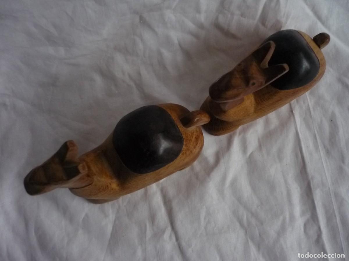 Vintage: Pareja de dromedarios tallados en madera - Foto 3