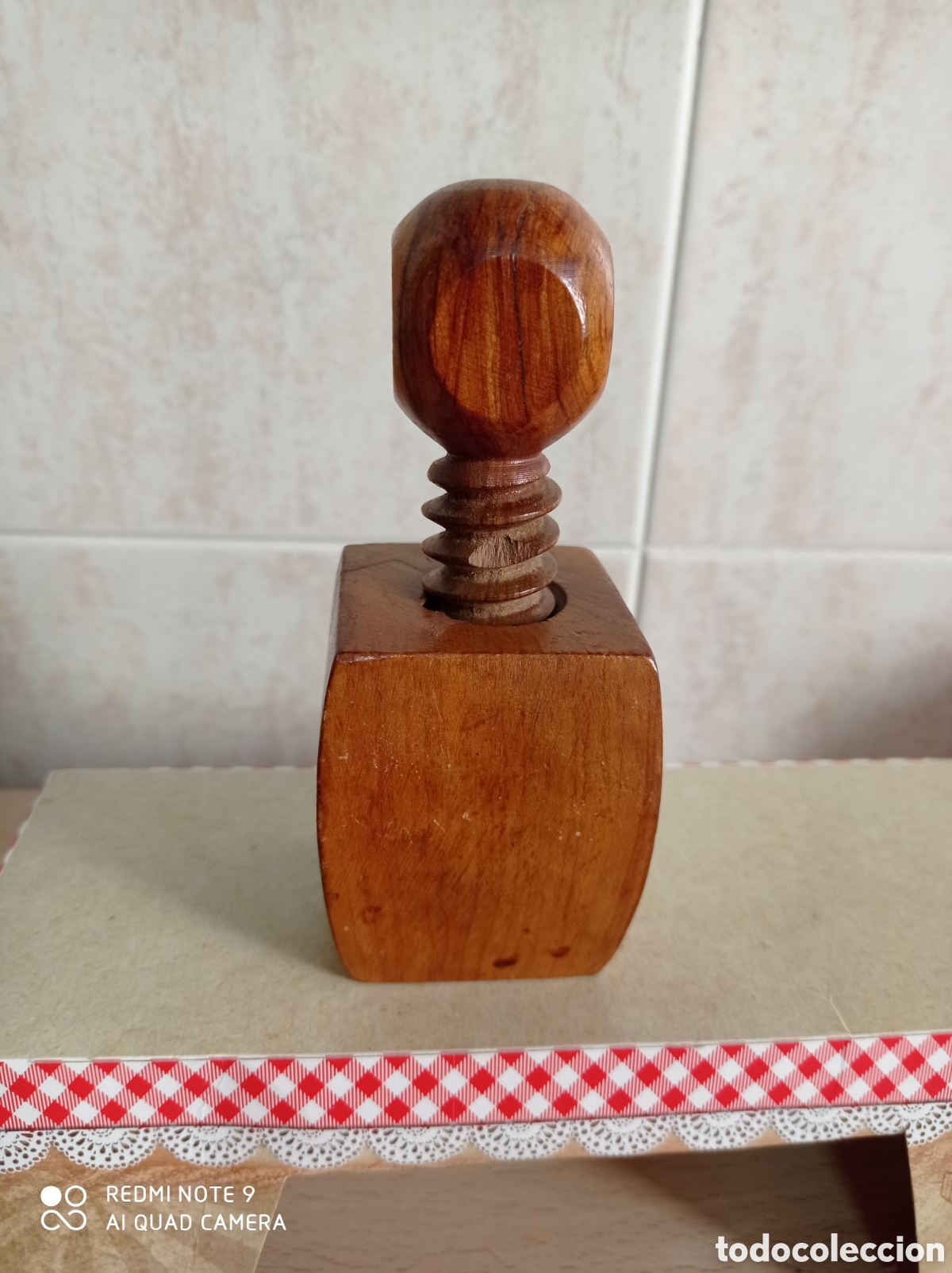 Vintage: CASCANUECES MADERA OLIVO - Foto 2