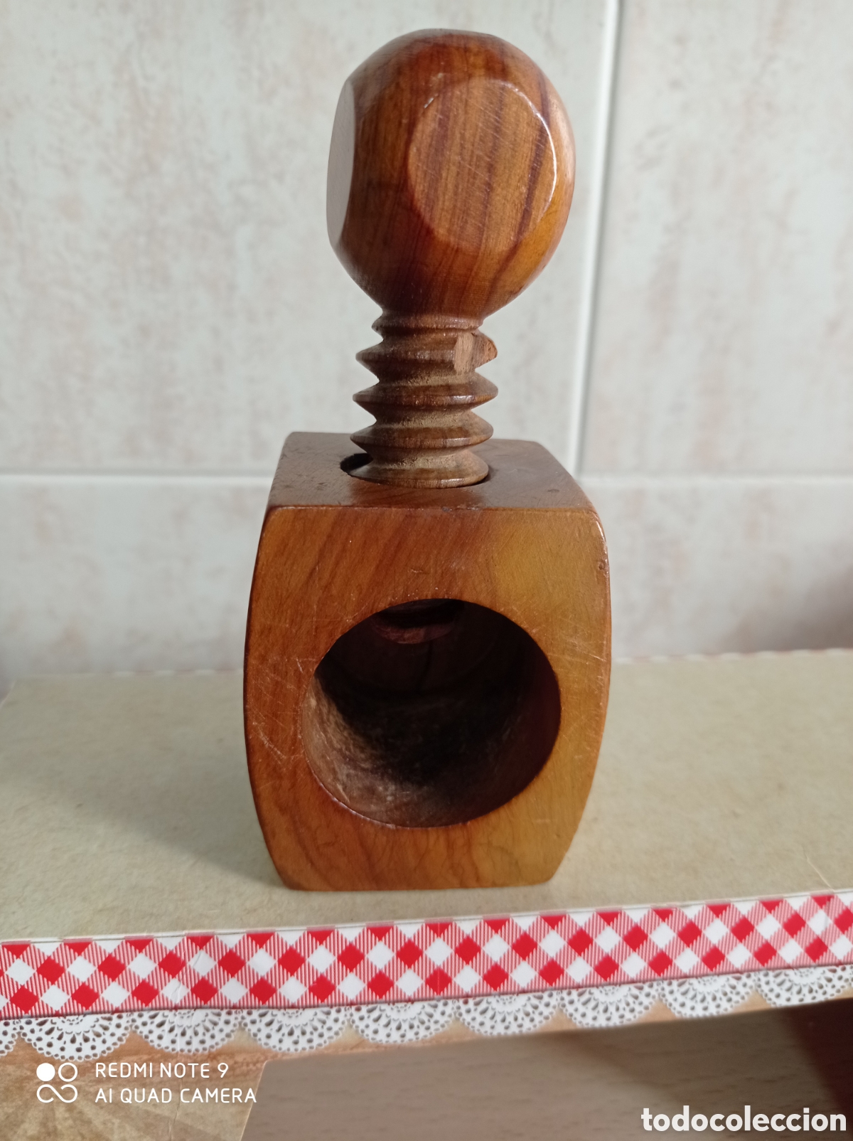 Vintage: CASCANUECES MADERA OLIVO - Foto 1