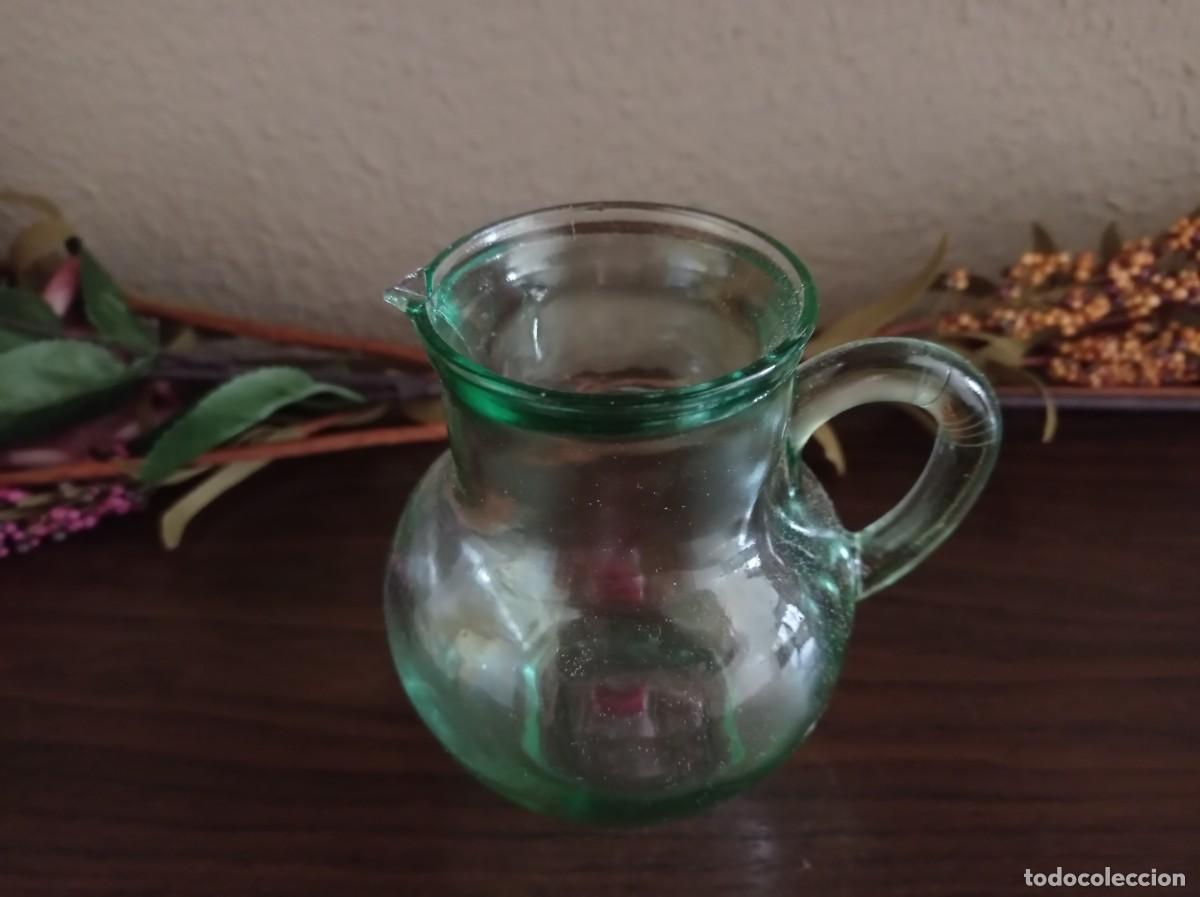 Vintage: Jarra vintage de vidrio verde