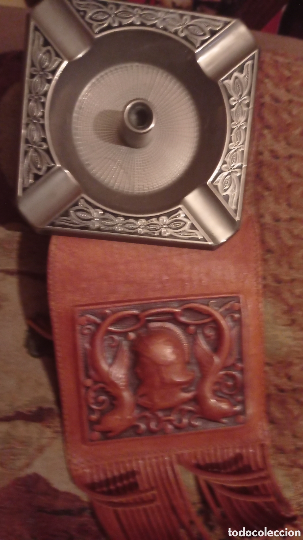 Vintage: Cenicero de sillones de cuero antiguo