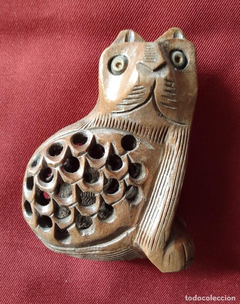 Vintage: Gato de madera con gatito en el interior