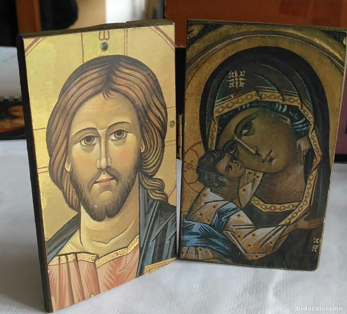 Vintage: D&iacute;ptico sobremesa madera con Jesucristo y Virgen Mar&iacute;a con el Ni&ntilde;o en brazos - 14cm x 11cm