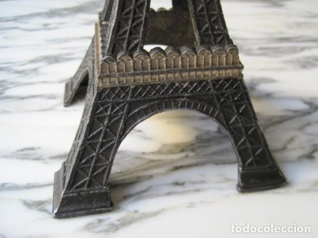 Vintage: TORRE EIFFEL - FIGURA DE METAL - 24 CM - Foto 2