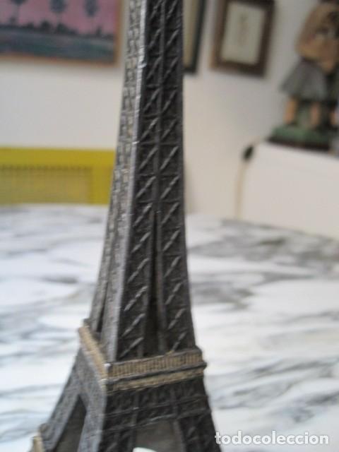 Vintage: TORRE EIFFEL - FIGURA DE METAL - 24 CM - Foto 4