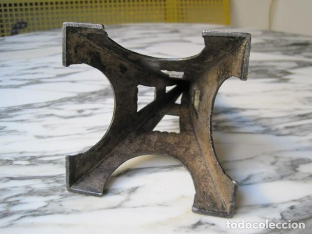 Vintage: TORRE EIFFEL - FIGURA DE METAL - 24 CM - Foto 9