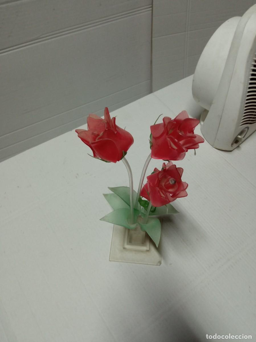 Vintage: Tulipanes Vintage de pl&aacute;stico duro