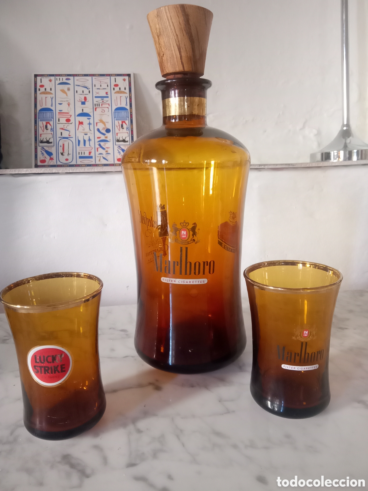 Vintage: Botella y pareja de vasos Malboro y Lucky - Foto 1