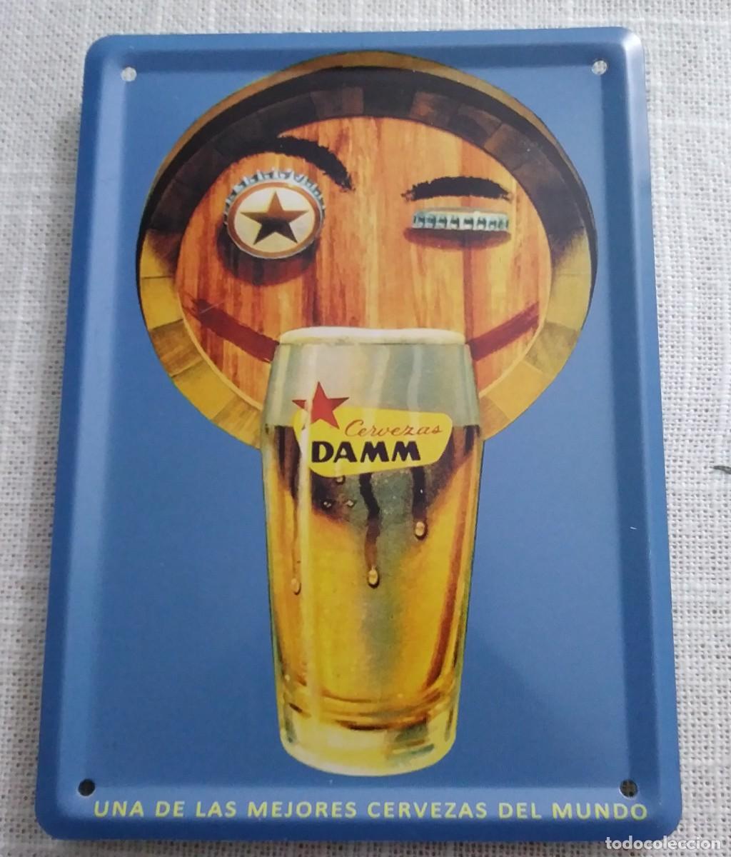 Vintage: Placa met&aacute;lica con im&aacute;n estilo Vintage de cerveza Damm- NUEVO