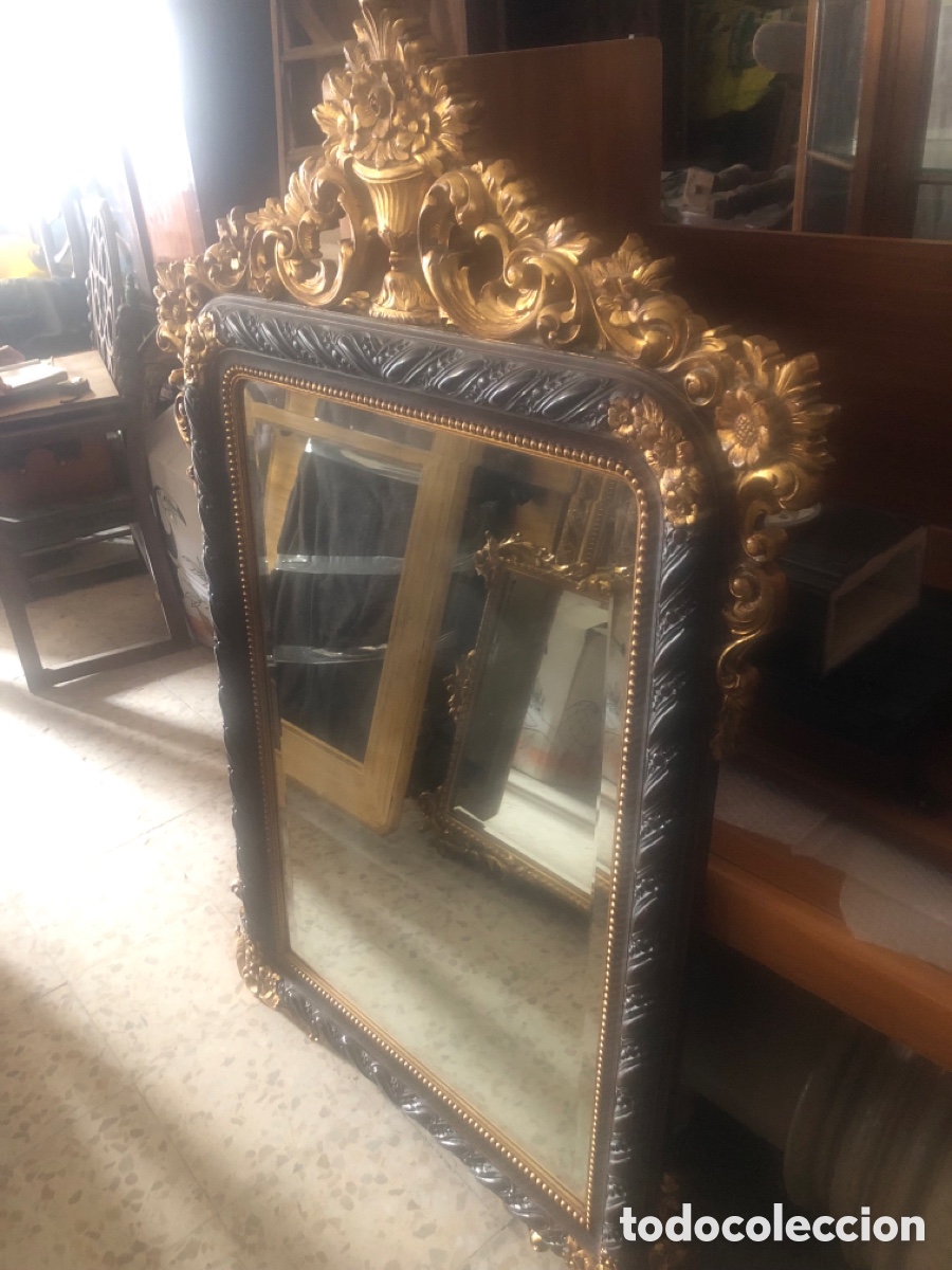 Vintage: espejo biselado cornucopia dorado y cerco interior ebonizado - Foto 1