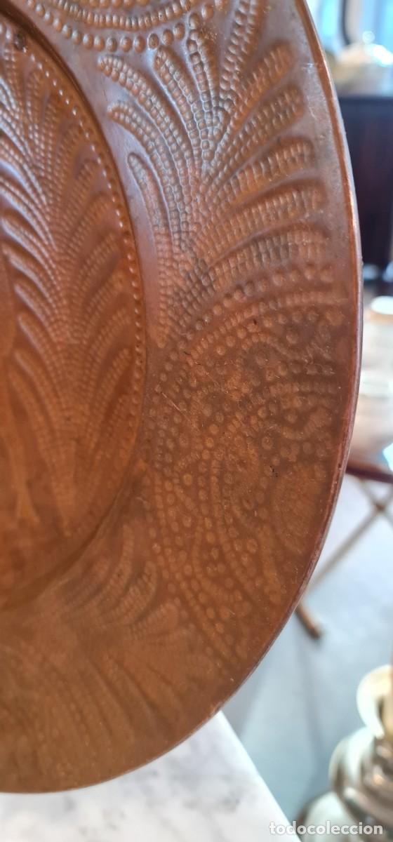 Vintage: Plato de cobre repujado - Foto 6