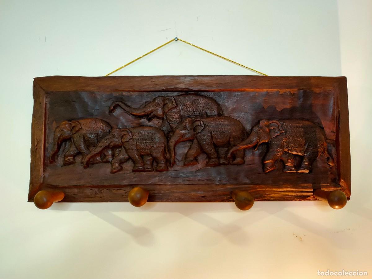 Vintage: Percha/Decoraci&oacute;n de pared con elefante en madera noble: s&iacute;mbolo de sabidur&iacute;a y abundancia