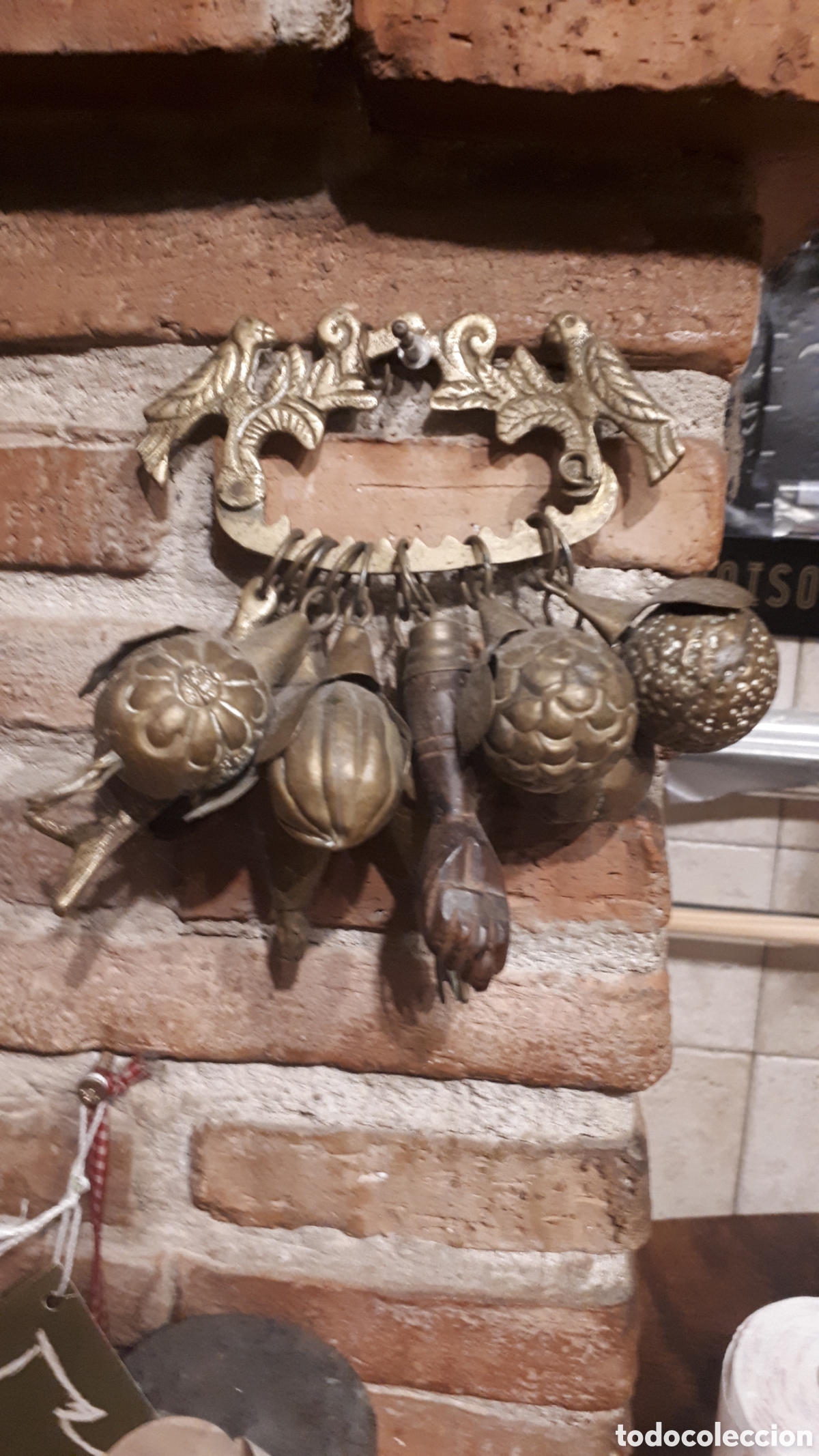 Vintage: Antigua penca con amuletos - Foto 1