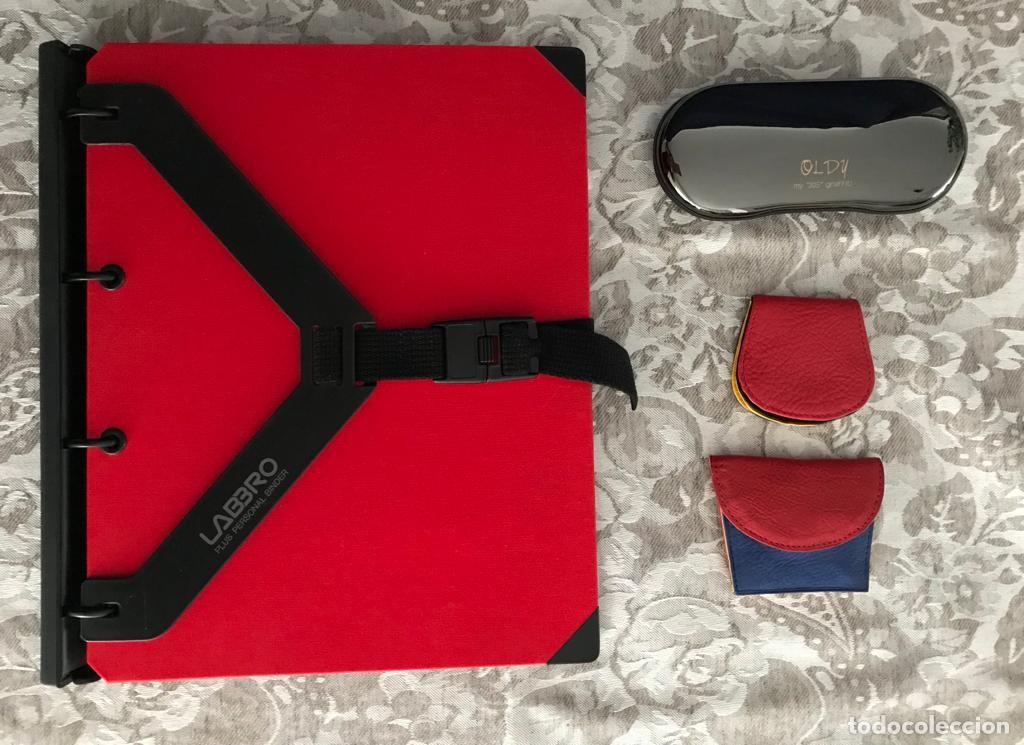 Vintage: SURTIDO 4 ART&Iacute;CULOS: ARCHIVADOR ROJO, FUNDA GAFAS Y 2 LLAVEROS GUARDALLAVES EN PIEL. A ESTRENAR