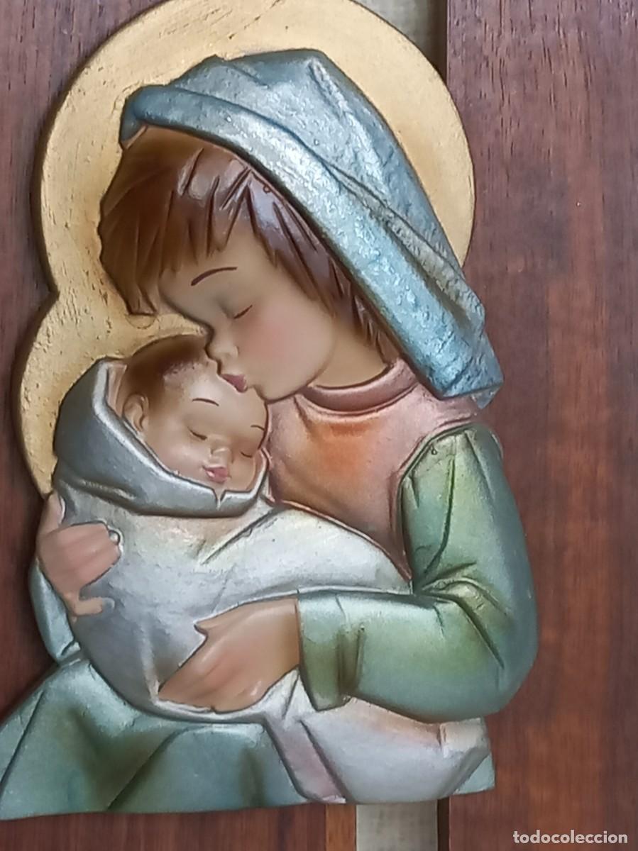 Vintage: CUADRO-RELIEVE (VIRGEN CON NI&Ntilde;O) madera - Foto 2