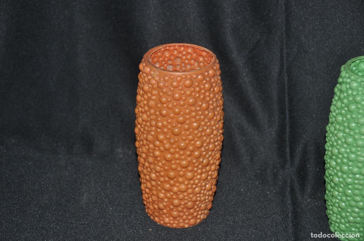 Vintage: Jarrones en pl&aacute;stico verde y naranja - Foto 2