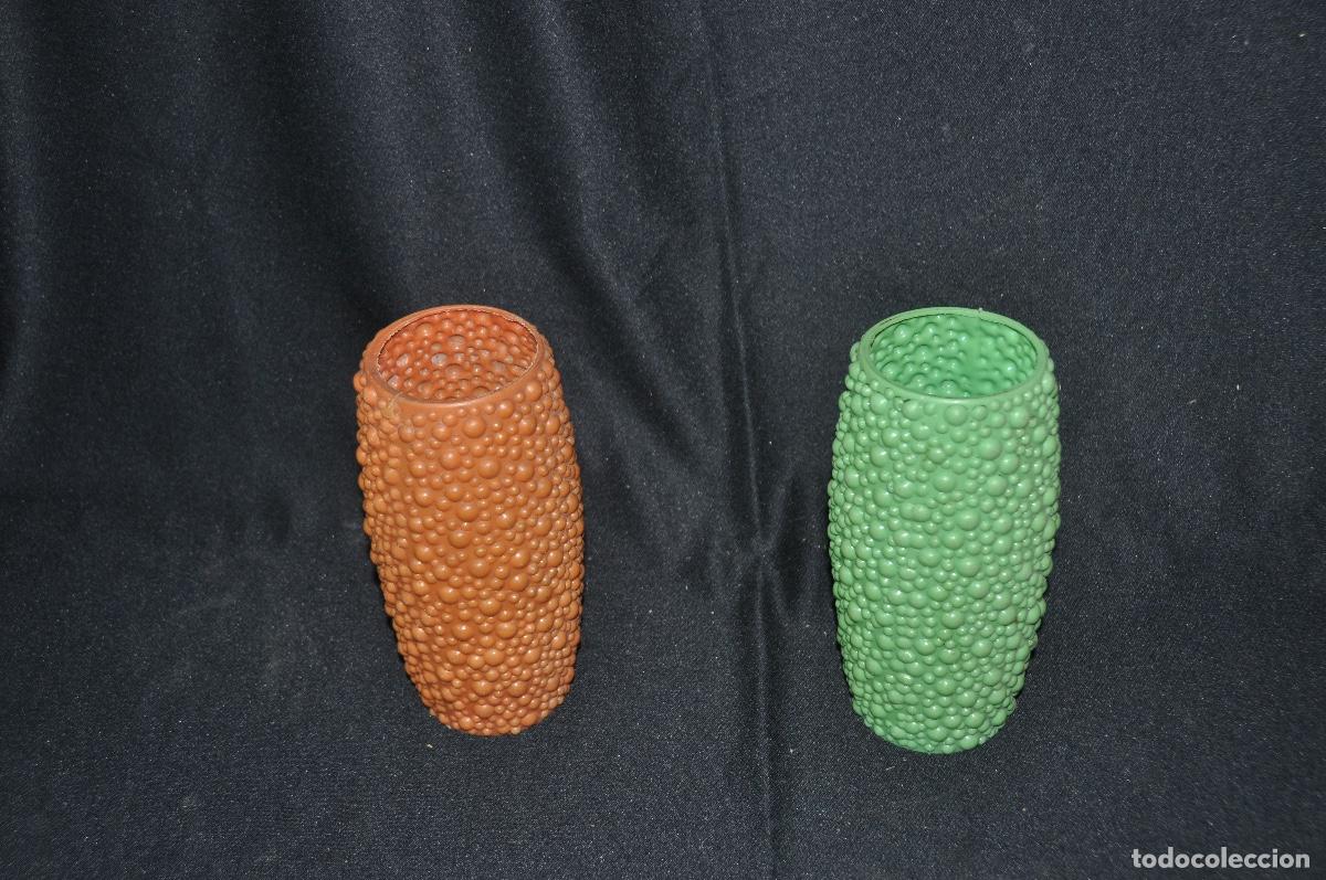 Vintage: Jarrones en pl&aacute;stico verde y naranja - Foto 4