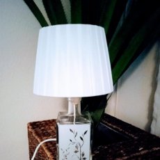 Vintage: LAMPARA SOBREMESA CON BOTELLA LICOR MUY DECORATIVA. Lote 401145249