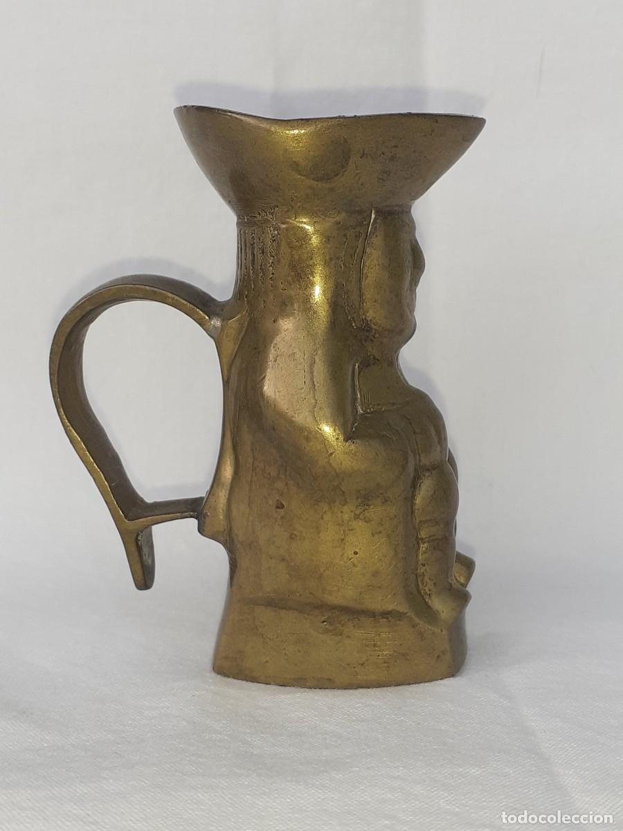 Vintage: Jarrita &rdquo;Toby Jug&rdquo; de Lat&oacute;n - Foto 2
