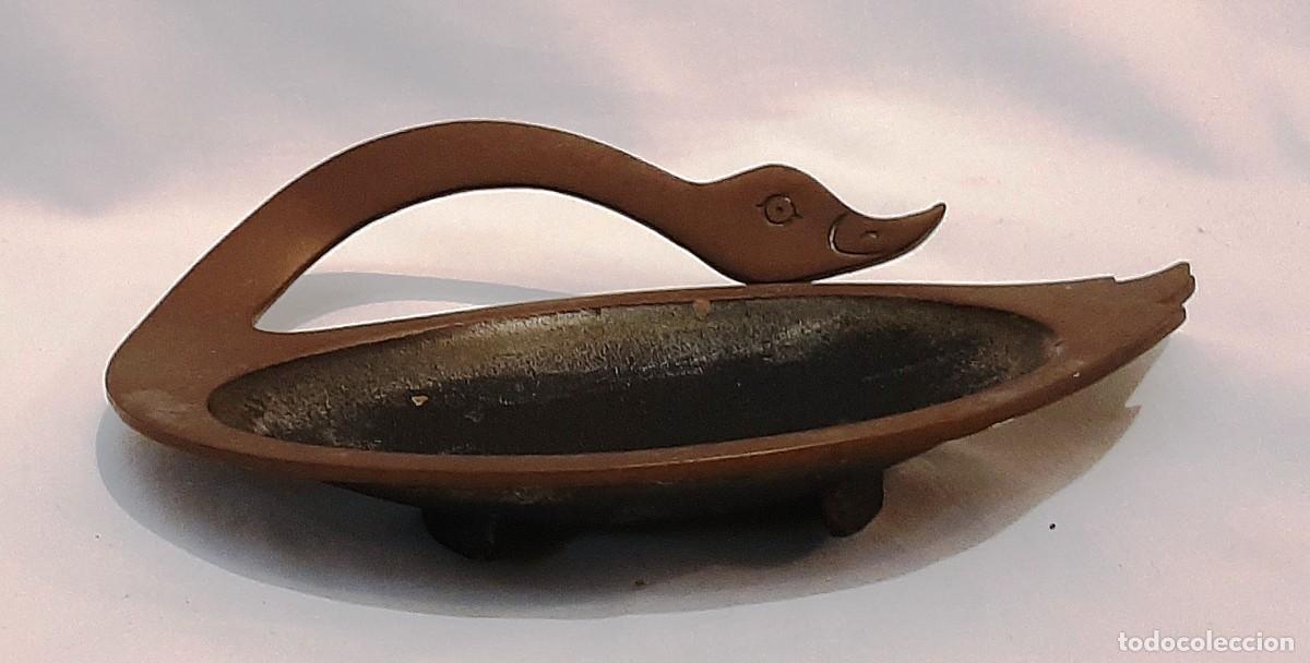 Vintage: Bandeja de cobre con forma de cisne - Foto 2