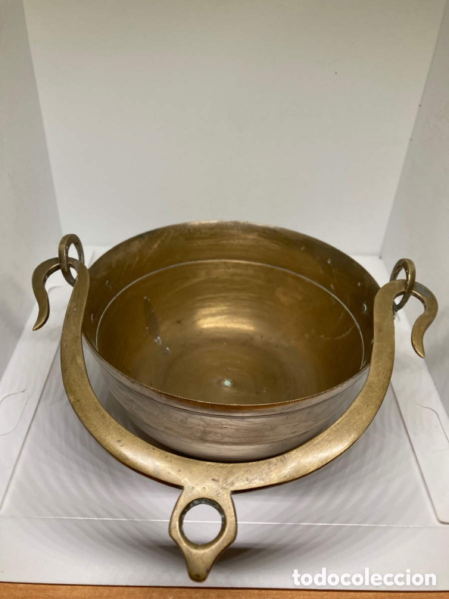 Vintage: POTE-CAZUELA PARA COLGAR DE BRONCE - Foto 2