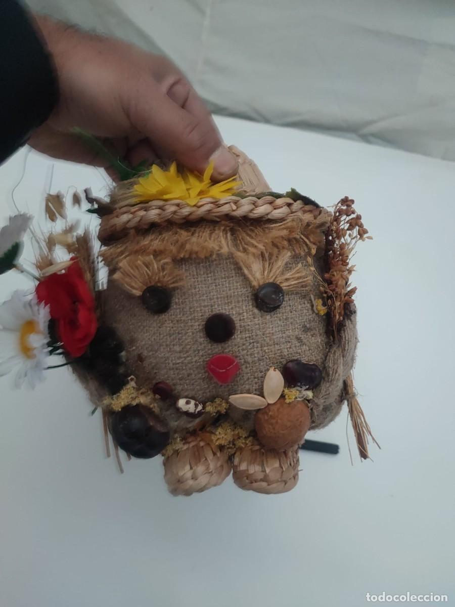 Vintage: Antiguo mu&ntilde;eco figura decorativo de paja y tela