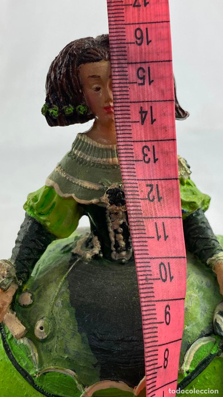 Vintage: Menina 16 cm de alto - Foto 3
