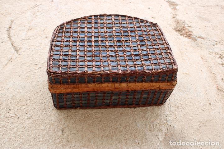 Vintage: cesta de mimbre - Foto 2