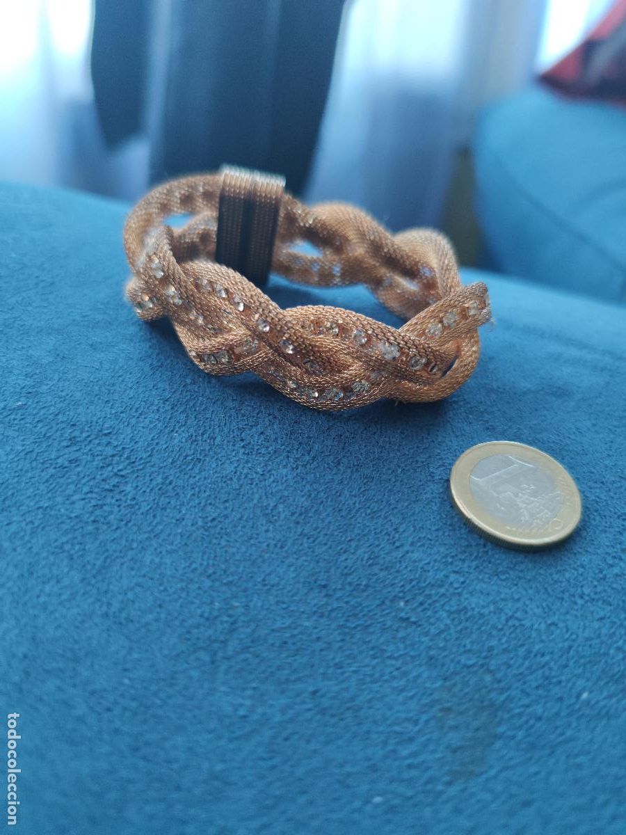 Vintage: Bonito Brazalete Vintage Con Cristales Incrustados, Se Cierra Con Imanes . De Los A&ntilde;os 80.