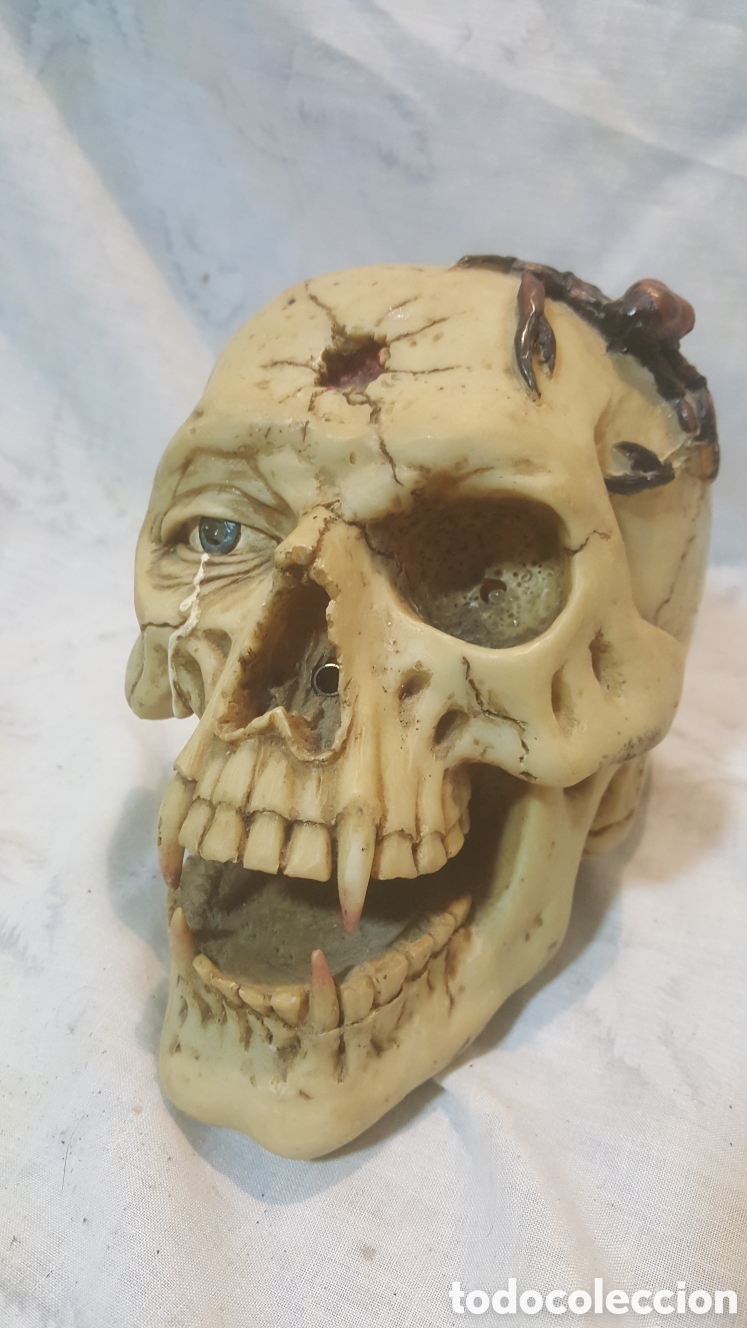 Vintage: CALAVERA VAMPIRO VINTAGE EN RESINA