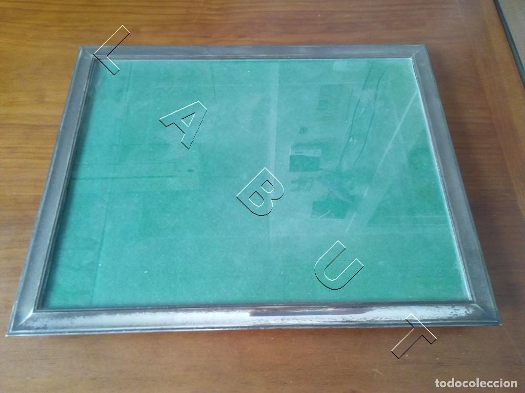 Vintage: MARCO EN PLATA MADERA Y CRISTAL 39X31 1,1KG LM1