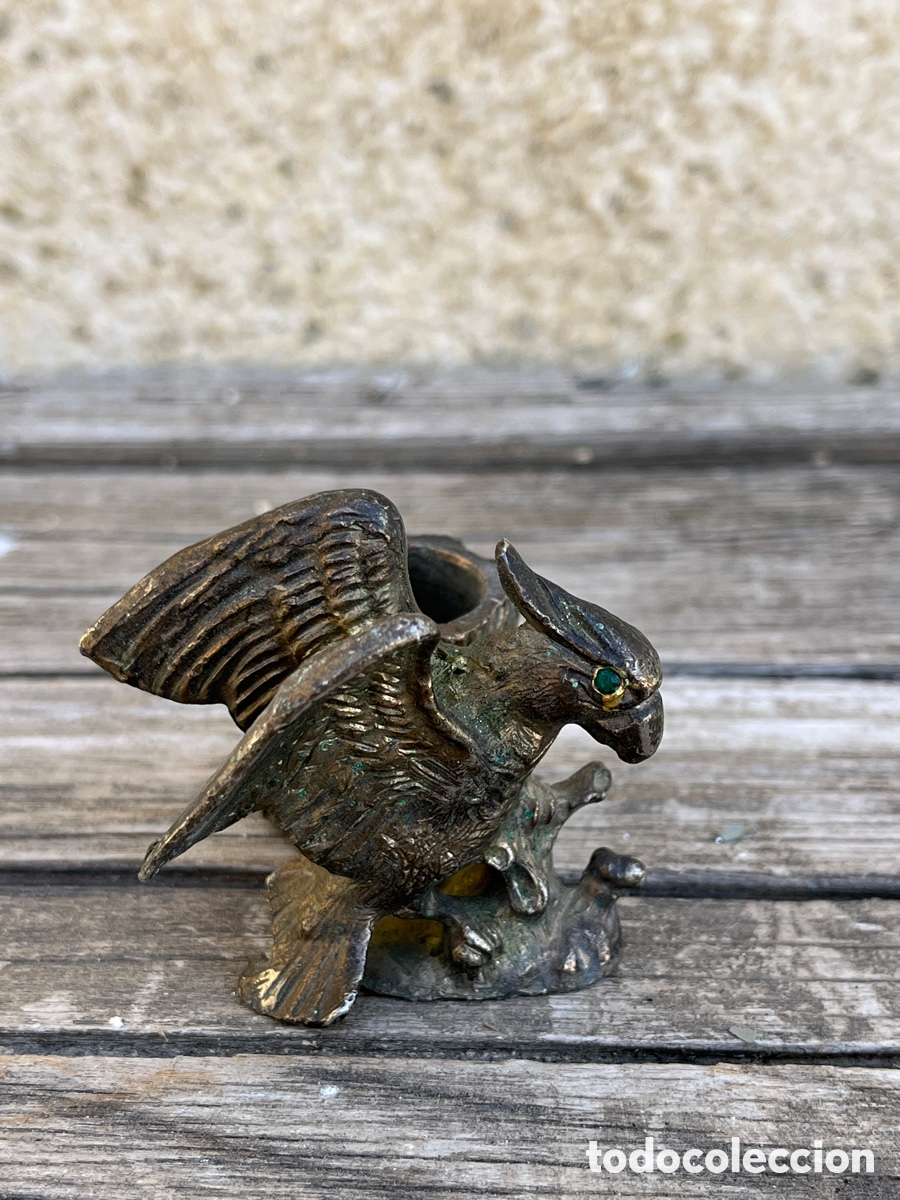 Vintage: Aguila. Peque&ntilde;o recipiente para bol&iacute;grafos en metal. Vintage.