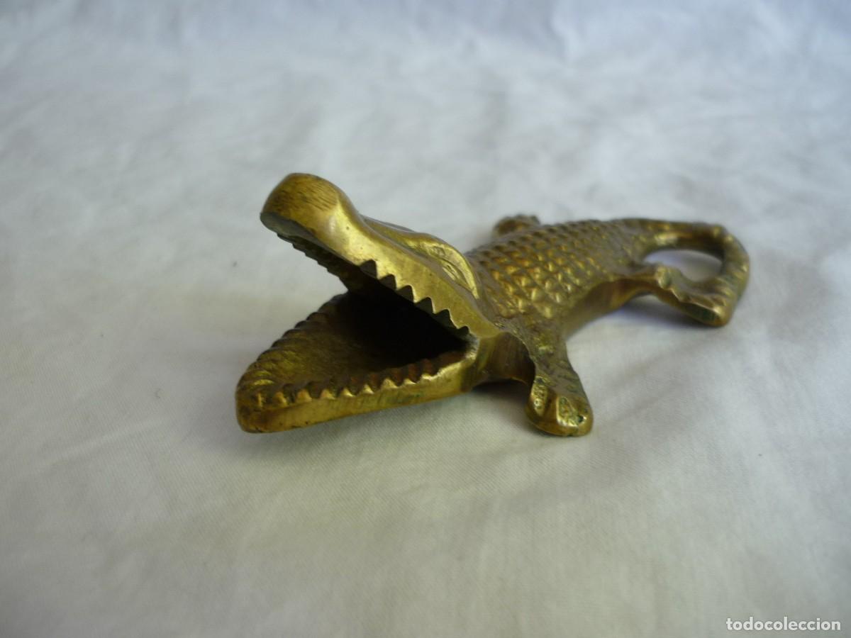 Vintage: Figura de cocodrilo de bronce - Foto 2