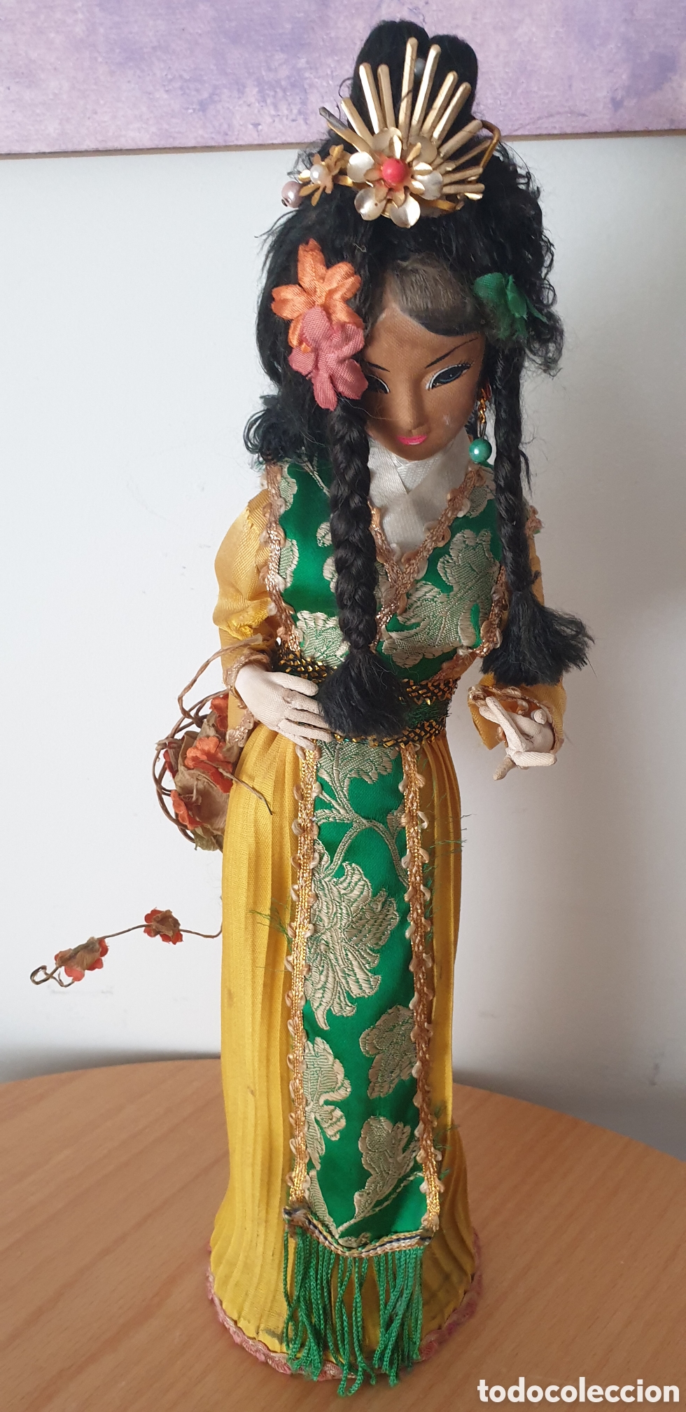 Vintage: Mu&ntilde;eca oriental vintage artesanal