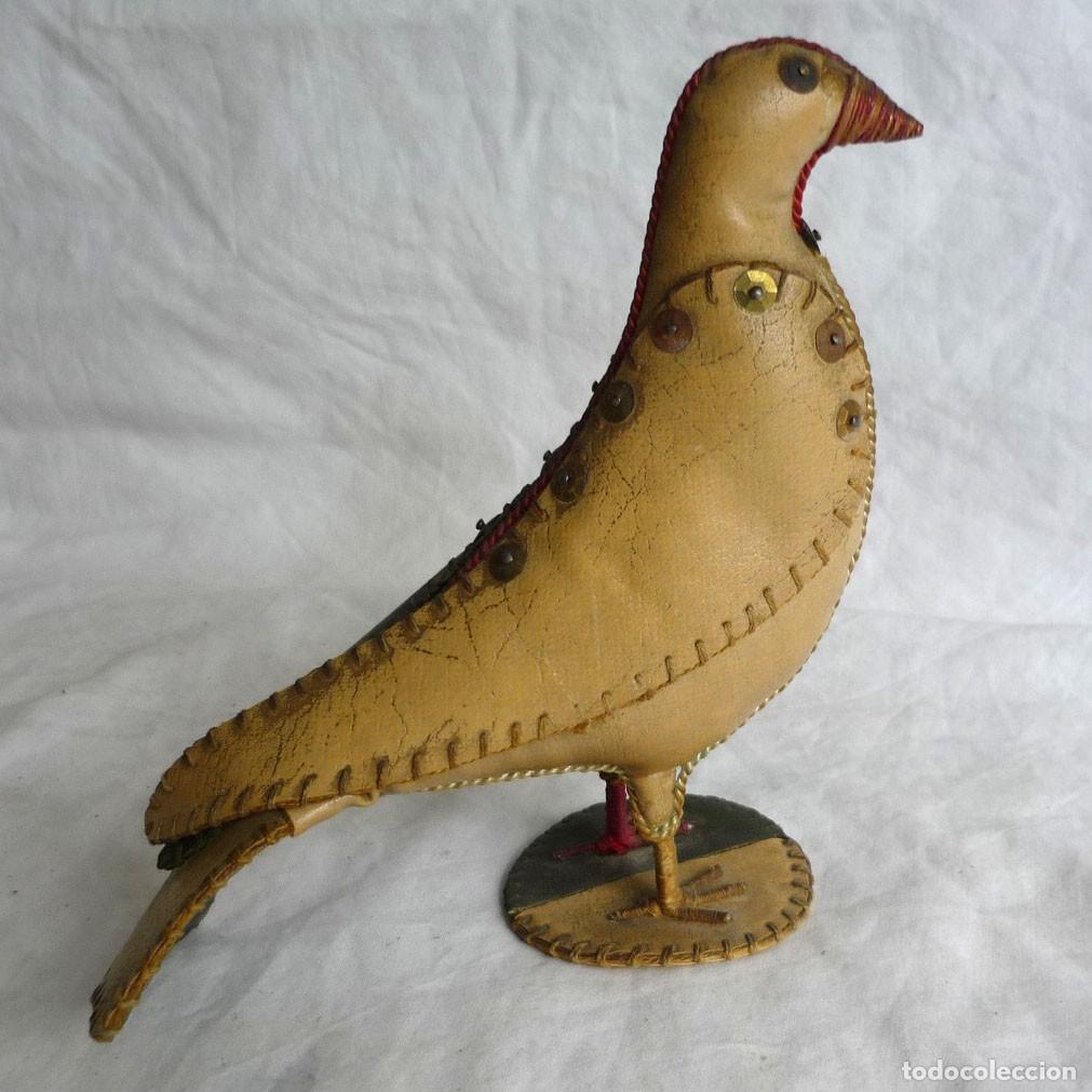 Vintage: Figura de p&aacute;jaro en material cosido - Foto 1