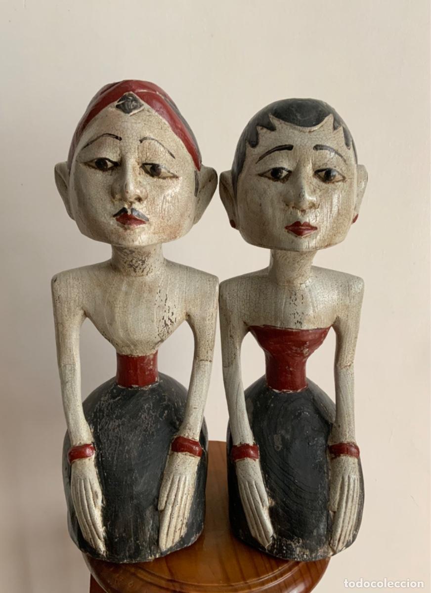 Vintage: PAREJA INDONESIA, TALLADA EN MADERA - Foto 2