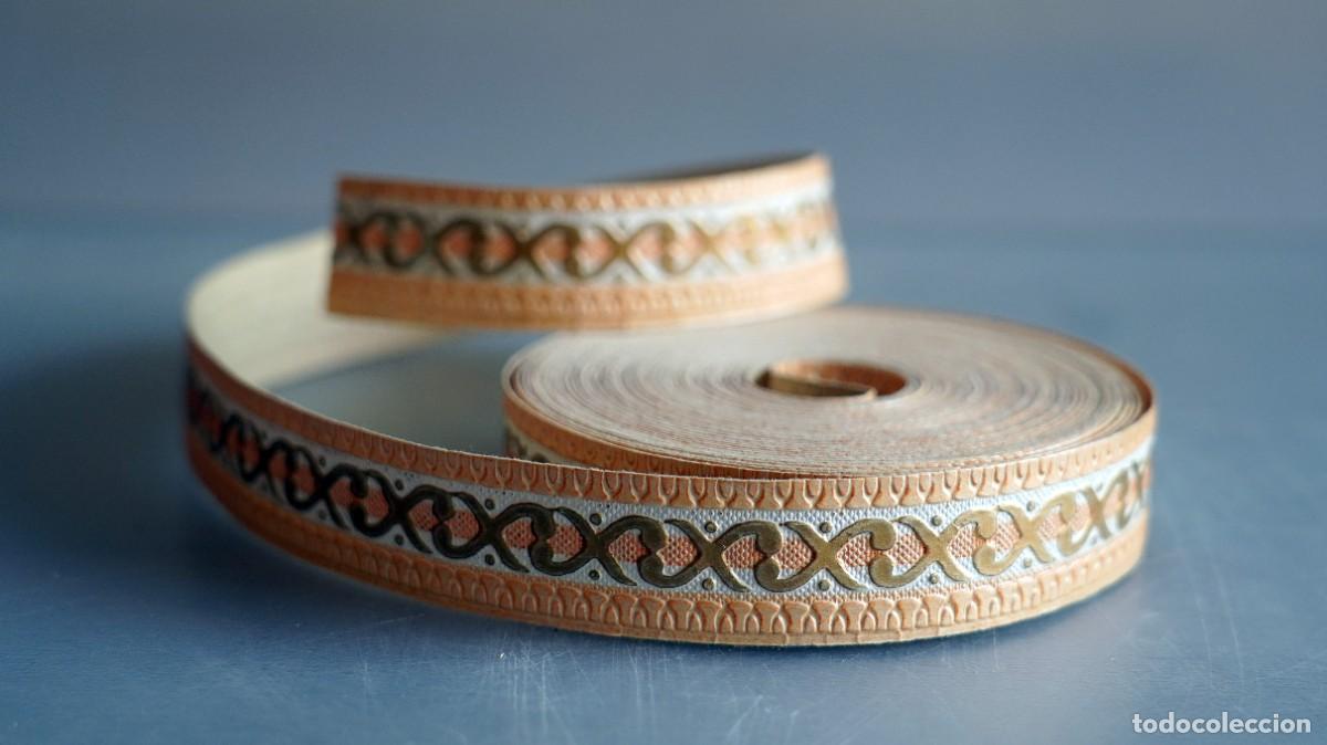 Vintage: Cenefa decorativa a&ntilde;os 70/ 3 cm ancho x 16m de largo